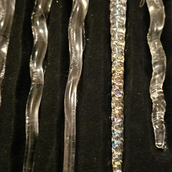 Robert Stanley Elegant Glass Icicle Ornament Collection - Picture 3 of 4